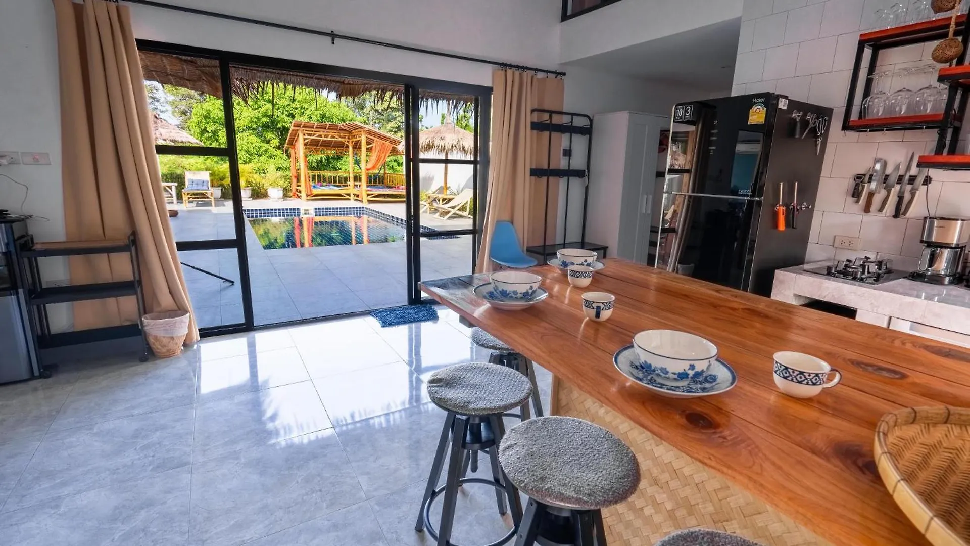 Manao Seaview Pool Villa 21 - 5 Mins Walk To The Beach Koh Lanta 0*,  Thailand
